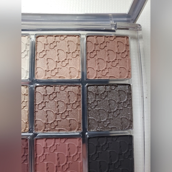 Dior Backstage Smoky Essentials Eyeshadow Palette - Picture 11 of 12